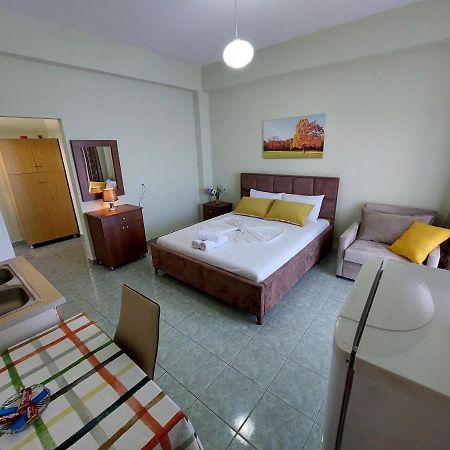 The Sun House Apartment ซารานเดอ ภายนอก รูปภาพ