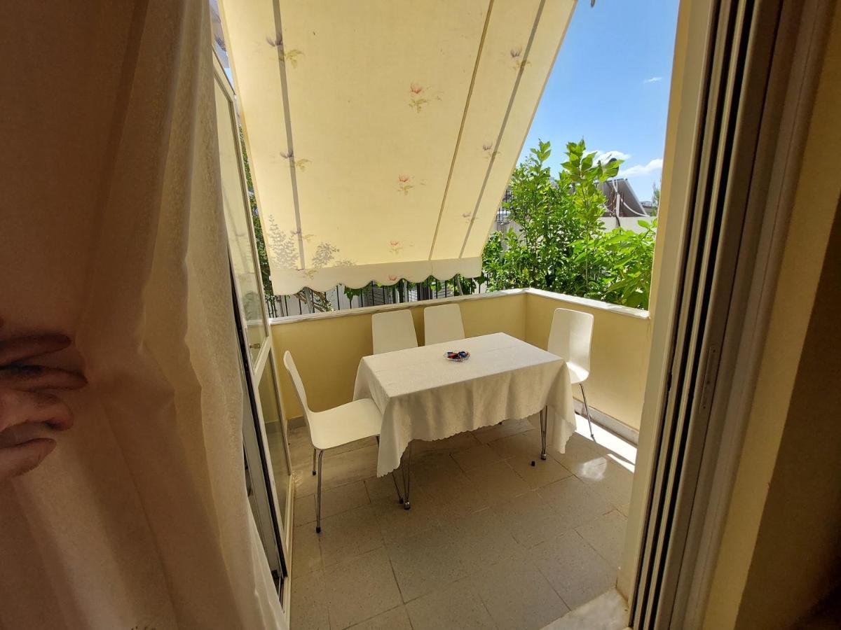 The Sun House Apartment ซารานเดอ ภายนอก รูปภาพ