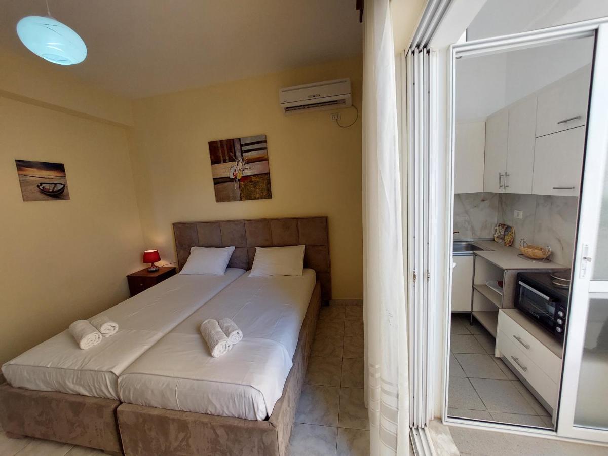 The Sun House Apartment ซารานเดอ ภายนอก รูปภาพ