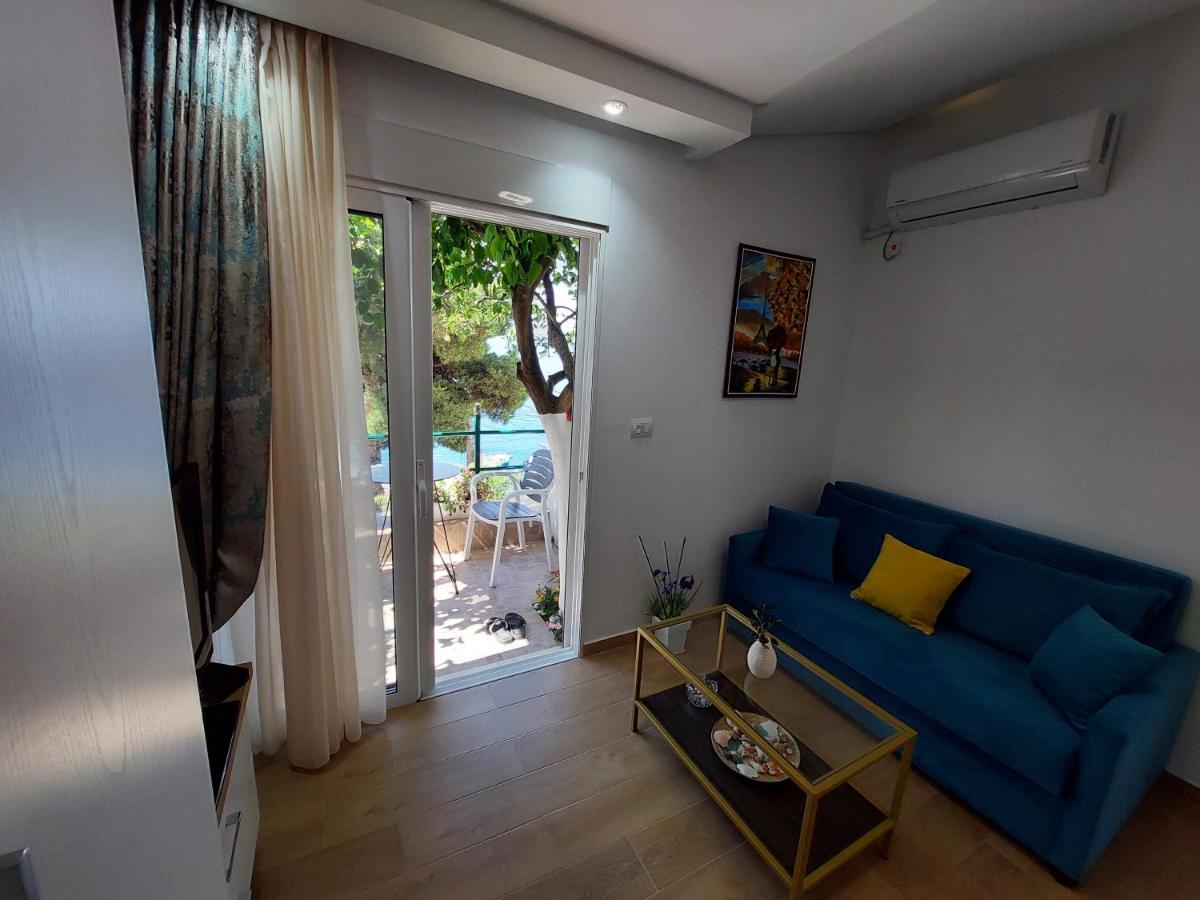 The Sun House Apartment ซารานเดอ ภายนอก รูปภาพ