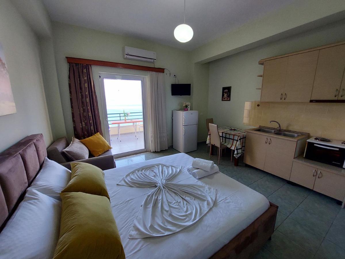The Sun House Apartment ซารานเดอ ภายนอก รูปภาพ