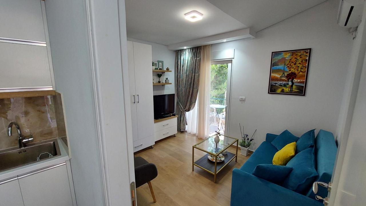 The Sun House Apartment ซารานเดอ ภายนอก รูปภาพ