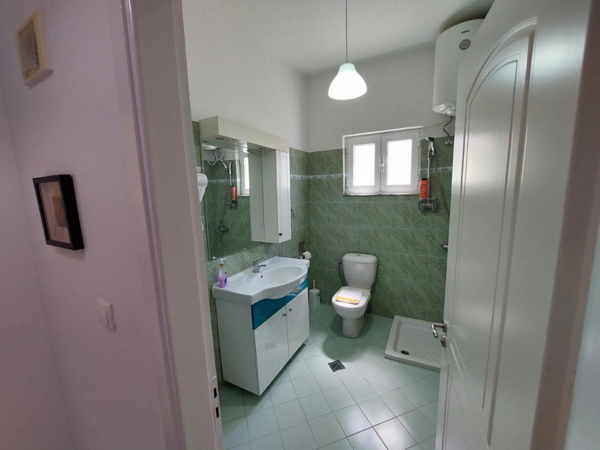 The Sun House Apartment ซารานเดอ ภายนอก รูปภาพ